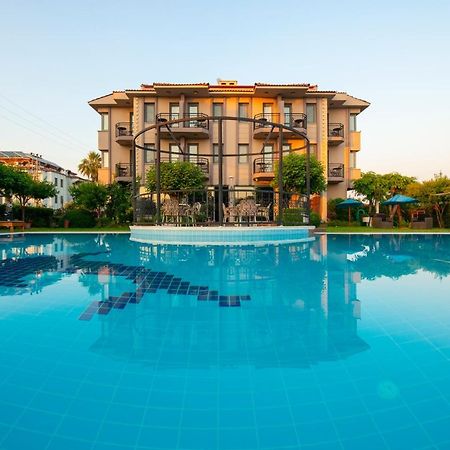 פאטהיה Golden Moon Hotel מראה חיצוני תמונה