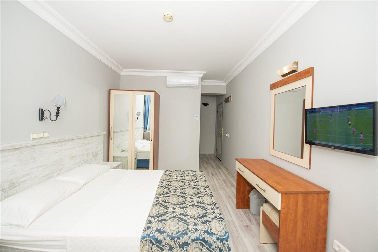 פאטהיה Golden Moon Hotel מראה חיצוני תמונה