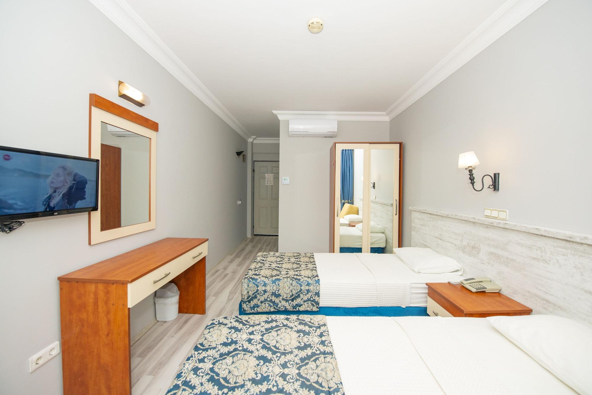 פאטהיה Golden Moon Hotel מראה חיצוני תמונה