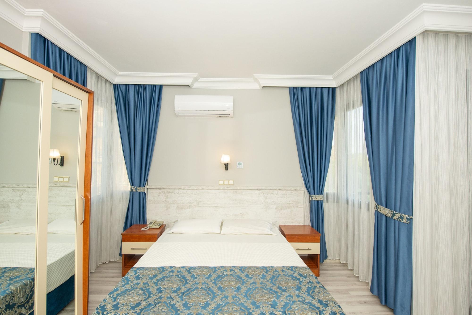 פאטהיה Golden Moon Hotel מראה חיצוני תמונה