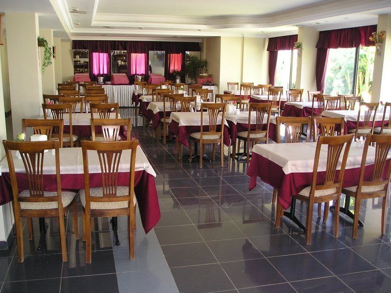 פאטהיה Golden Moon Hotel מראה חיצוני תמונה