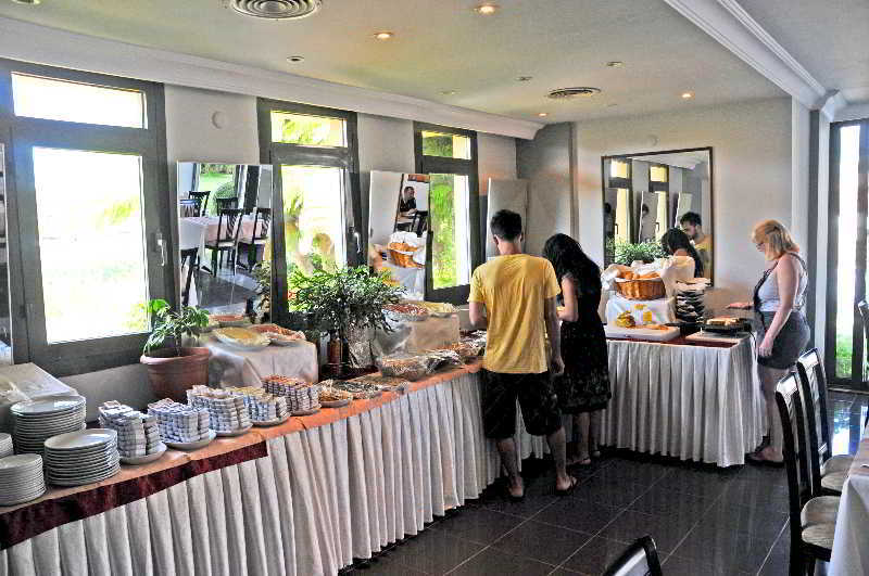פאטהיה Golden Moon Hotel מראה חיצוני תמונה