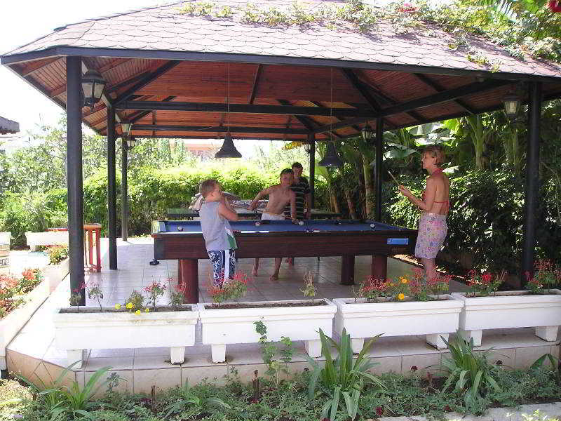 פאטהיה Golden Moon Hotel מראה חיצוני תמונה